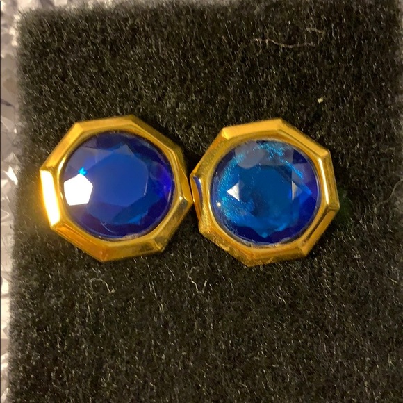 3 sets of earrings & Bracelet - Picture 5 of 7